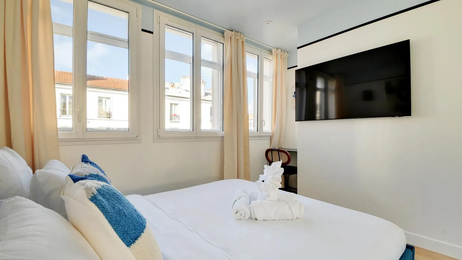 Pick A Flat'S Apartments In Daumesnil - Avenue Du General Bizot Paris
