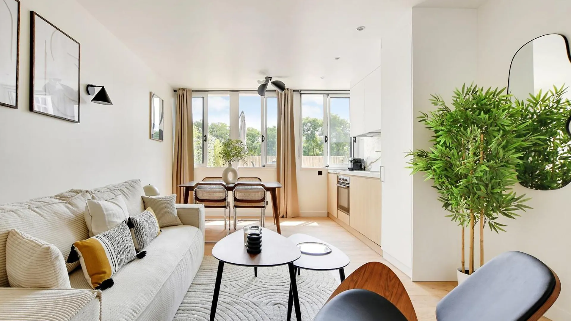 Pick A Flat'S Apartments In Daumesnil - Avenue Du General Bizot Paris