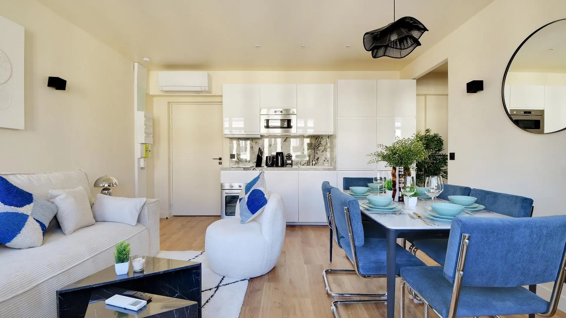 Pick A Flat'S Apartments In Daumesnil - Avenue Du General Bizot Paris Fransa