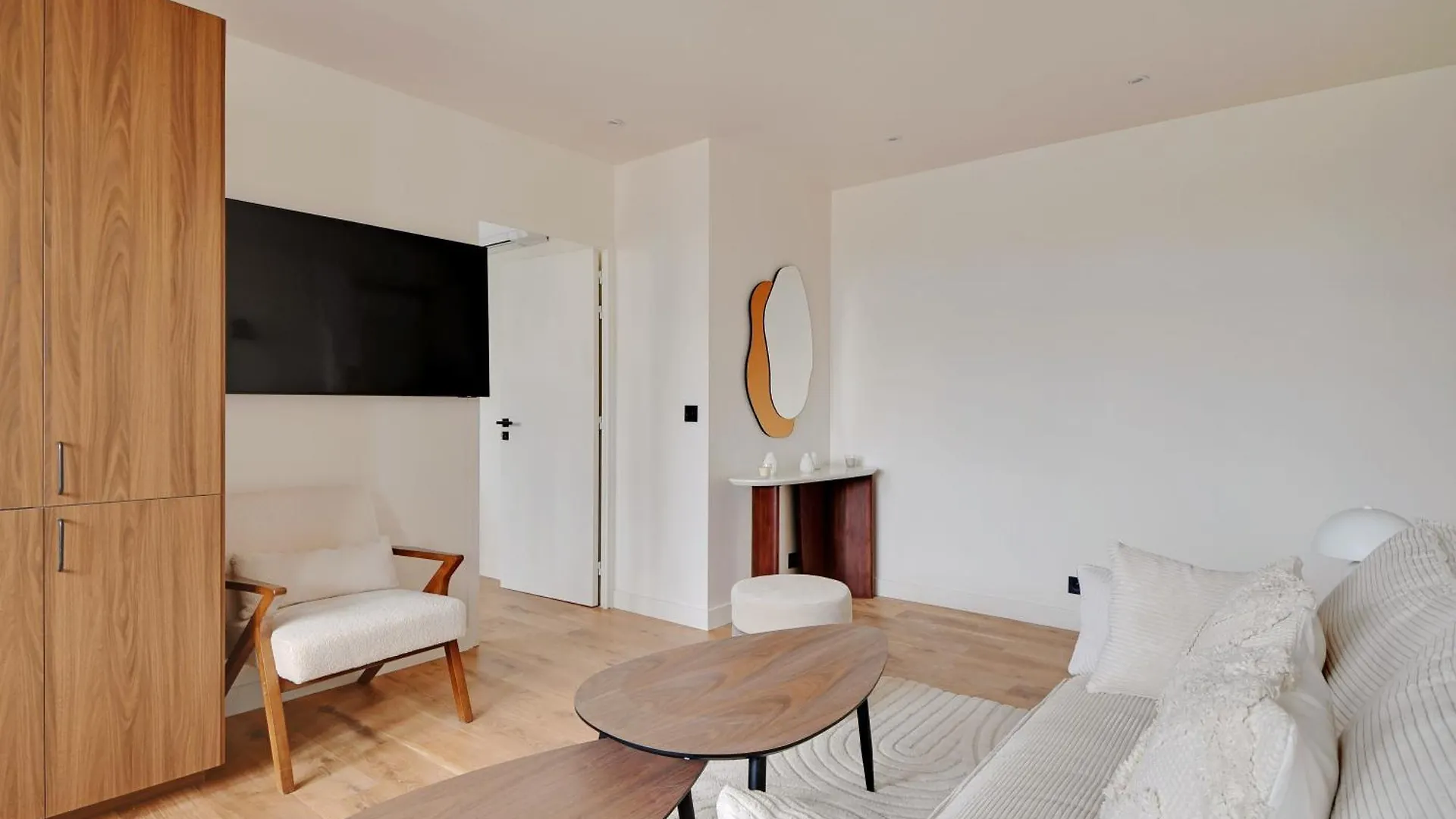 Pick A Flat'S Apartments In Daumesnil - Avenue Du General Bizot Paris
