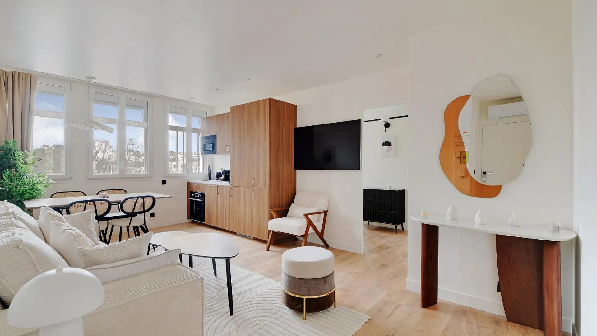 Pick A Flat'S Apartments In Daumesnil - Avenue Du General Bizot Paris